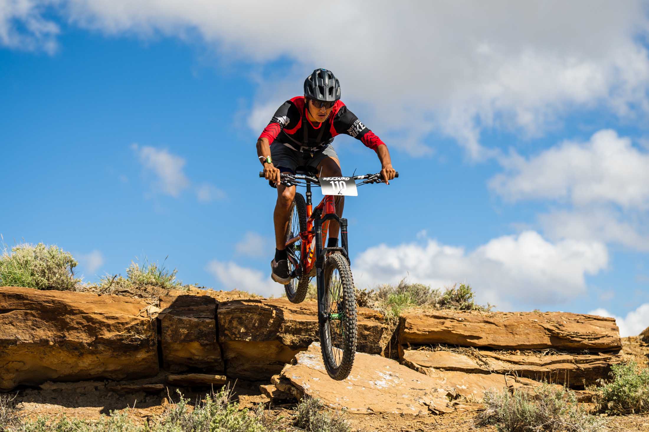desert enduro-mtb, mountain-bike, navajo, diné, arizona, photo by josh conroy